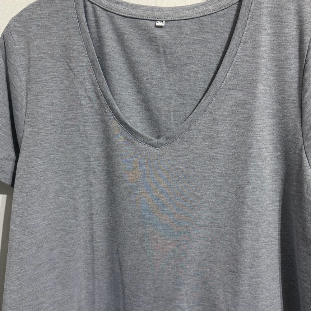 Light Gray V-Neck Short Sleeve Tee